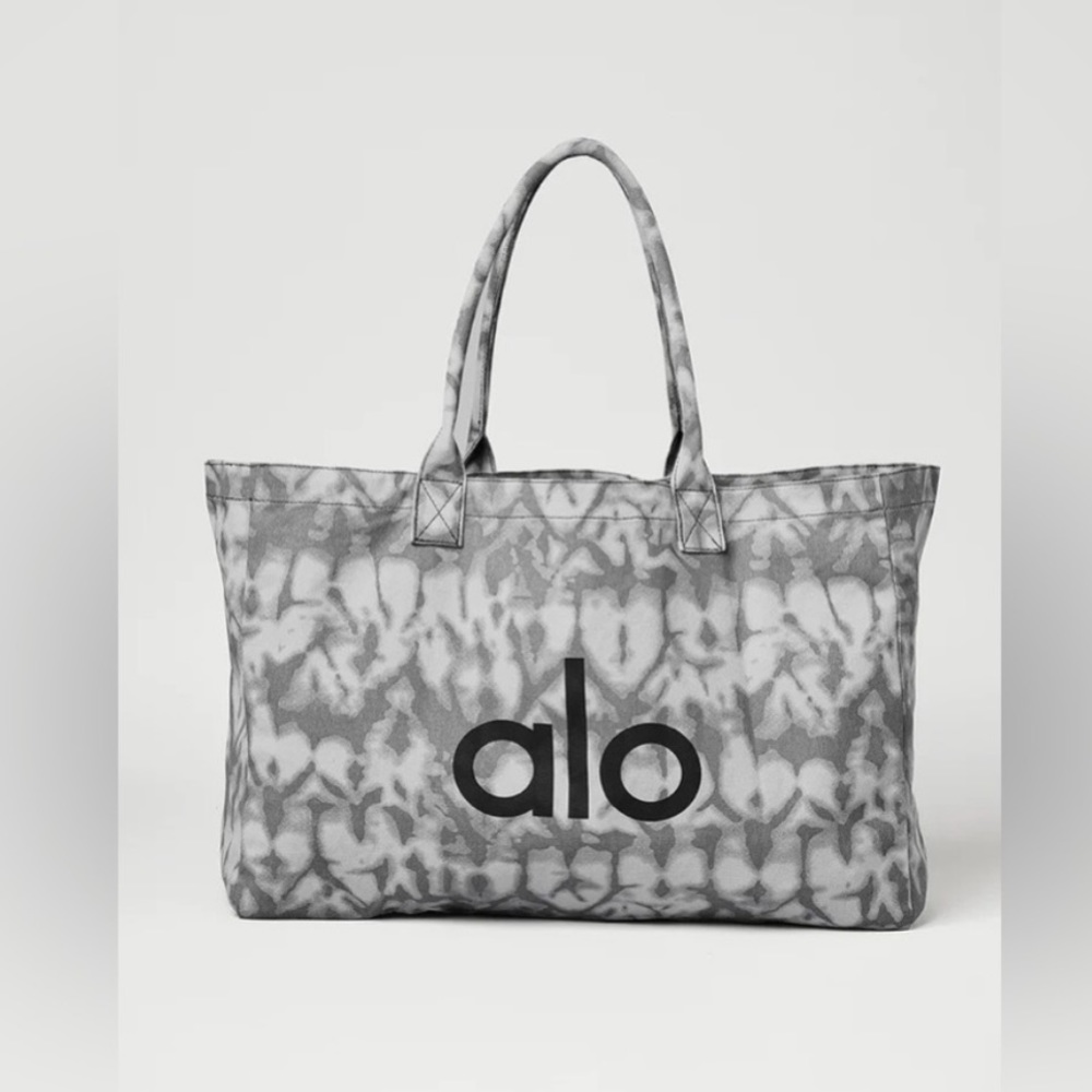 Alo yoga shopper tote NWT